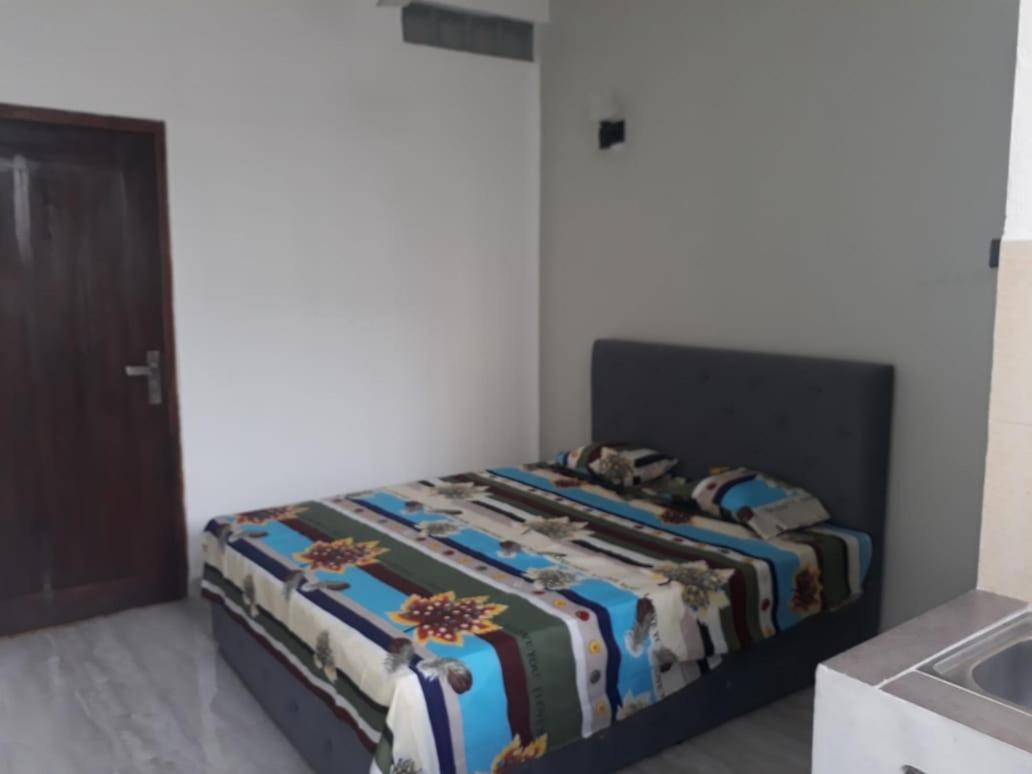 J.T.C. Hotel Kolombo Bagian luar foto
