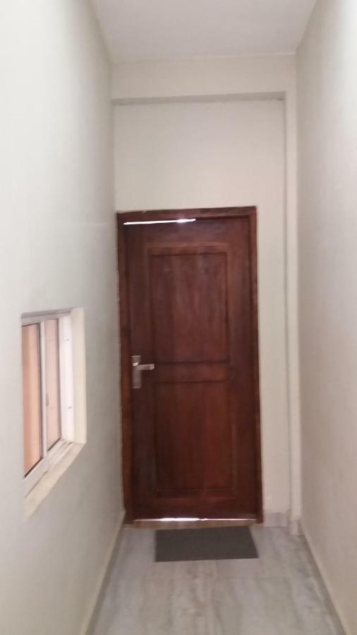 J.T.C. Hotel Kolombo Bagian luar foto